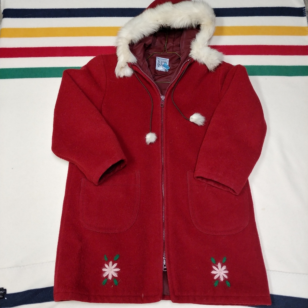 VTG Original Yukon Parka‎ 100% Virgin Wool Red Coat White Fur Hood Womens 18